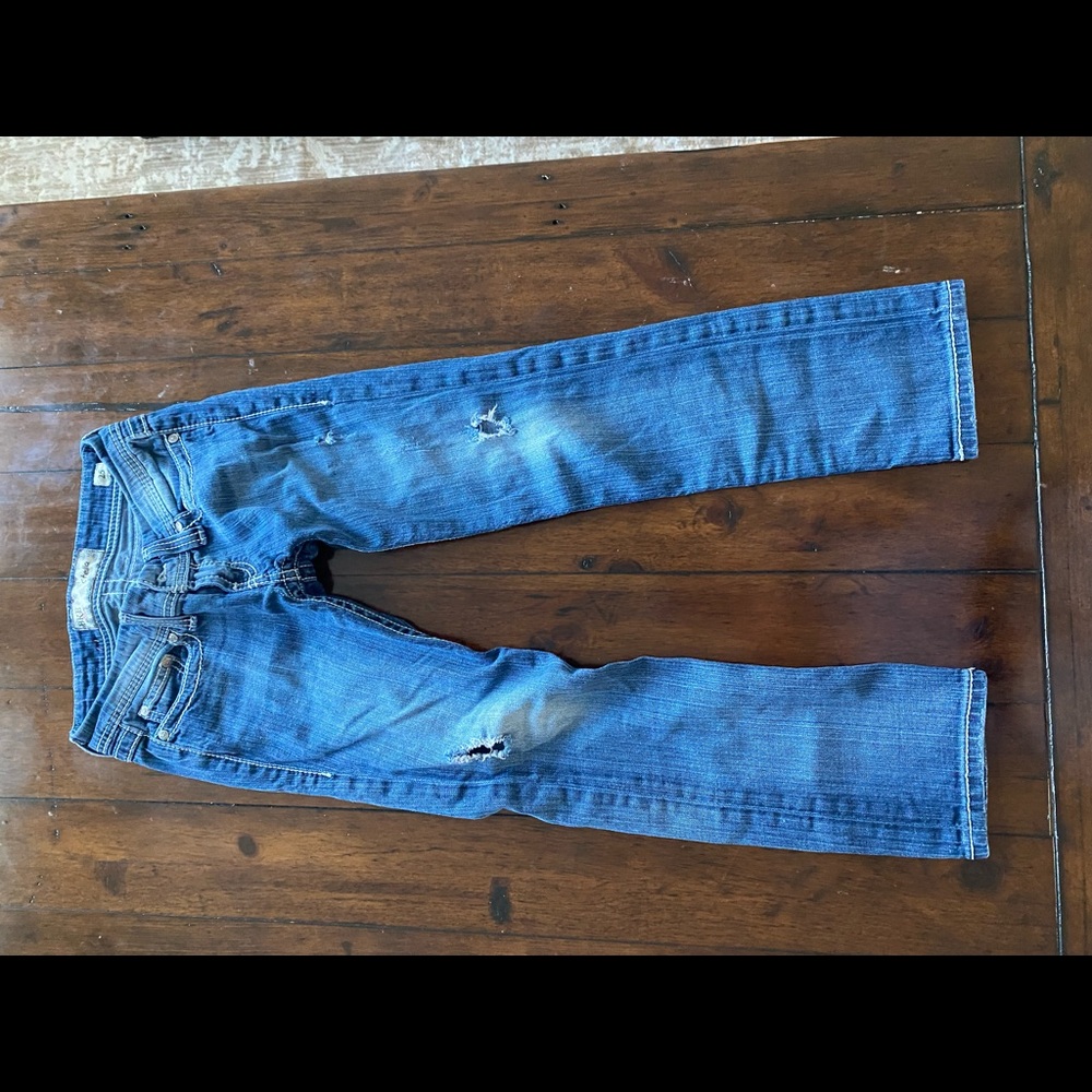 BKE Buckle Brand size 25 capris
